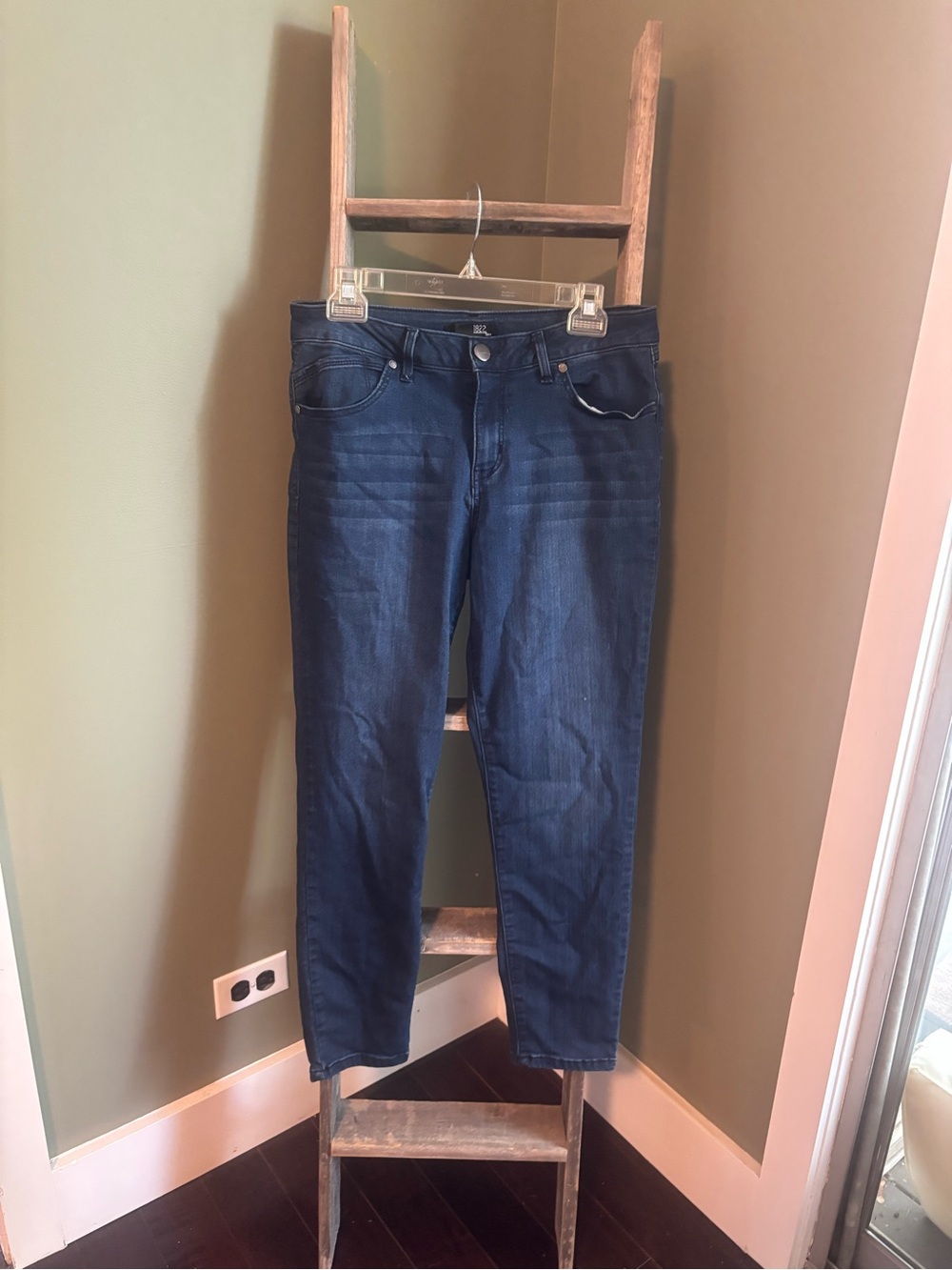1844 Dark Wash Skinny Jeans